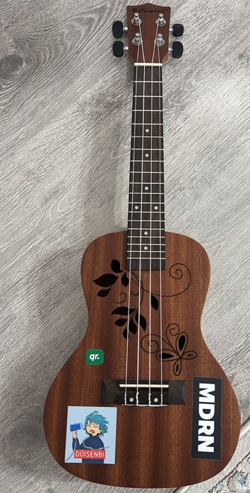 Укулеле R.empire