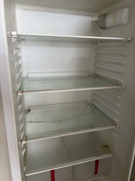 Vand frigider Beko