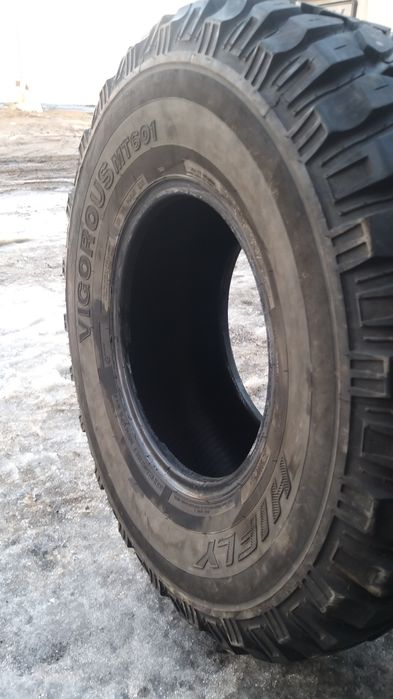 Продам шины 33х12,5 R15