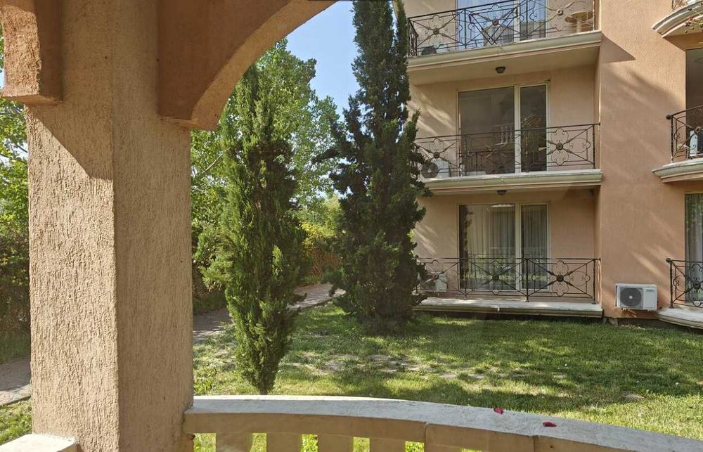 Продава се Двустаен апартамент в Созопол - 70 кв.м за 1429 €/кв.м - Снимка #4