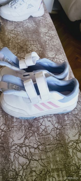 Маратонки за момиче Adidas