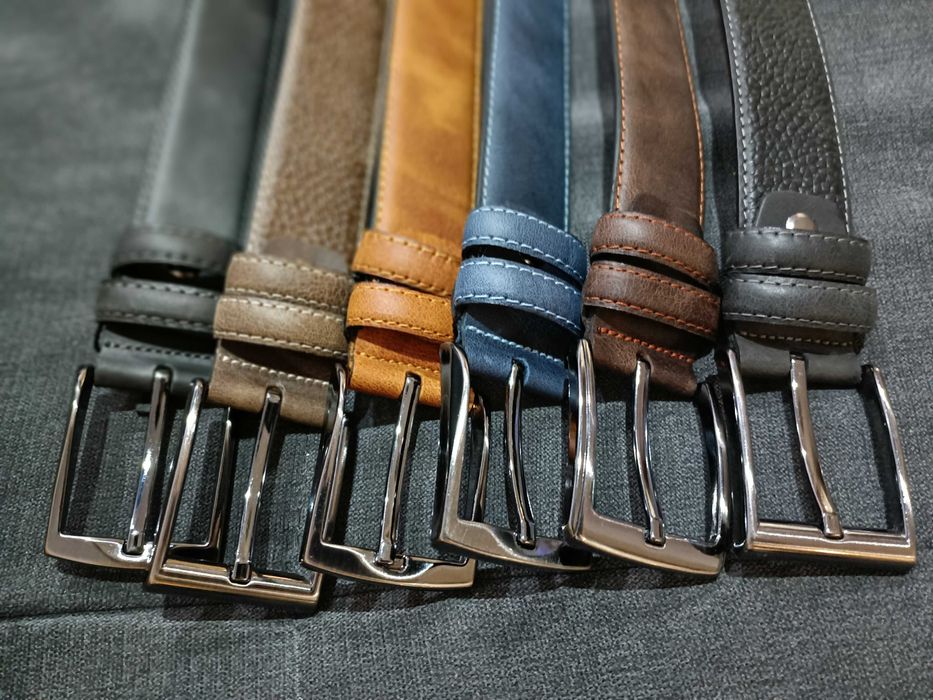 Колани от естествена кожа в подаръчна кутия