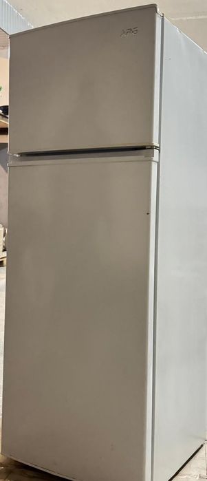 Холодильник белый ARG