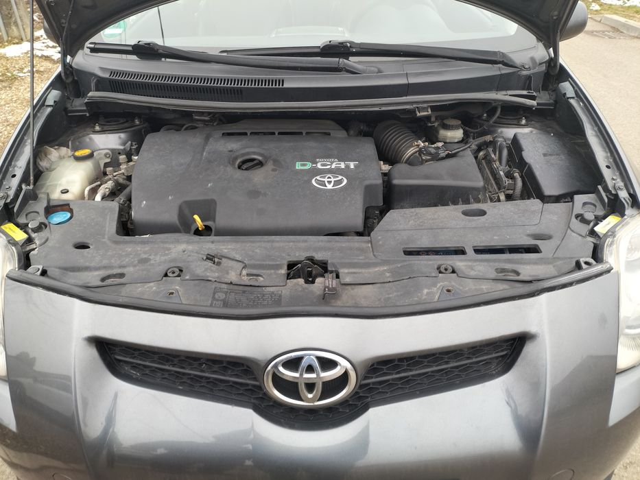 Toyota Auris 2.2