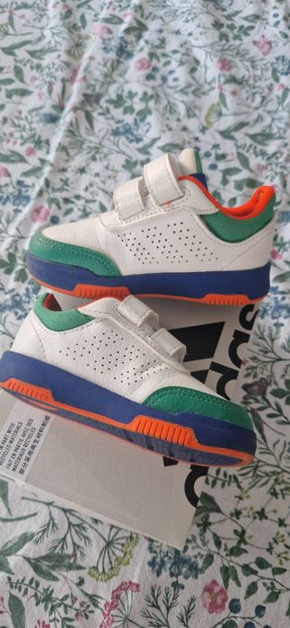 Детски маратонки на адидас