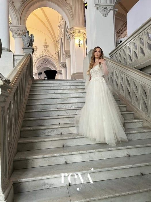Rochie de mireasa Reya couture Iasi cadou accesoriu păr