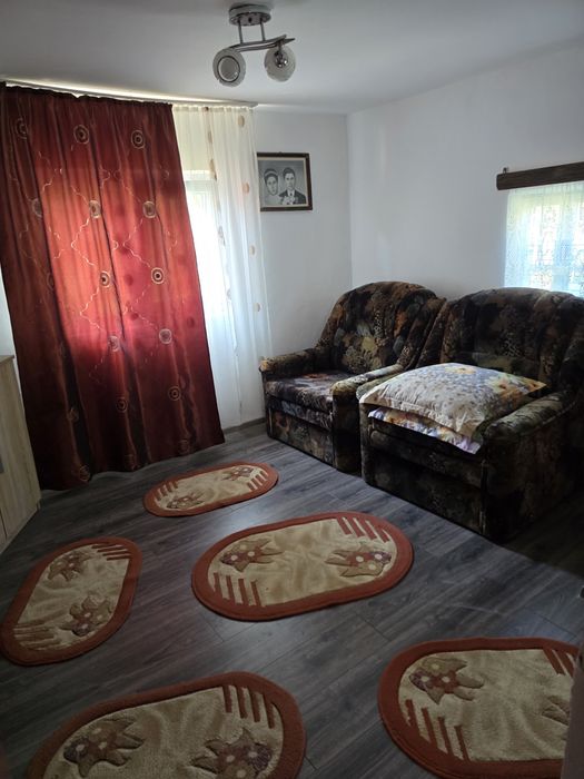 Vând casa plus teren extravilan