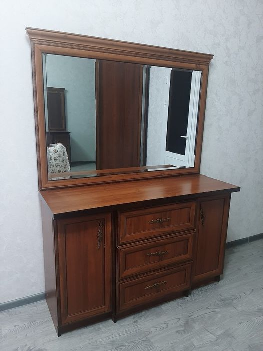 Mebellar sotiladi, holati yaxshi