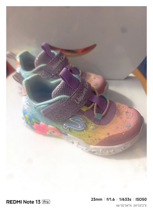 Adidasi Sketchers nr.24 noi
