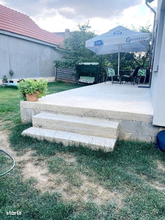 Casă de vânzare – 6 camere P+M, Haieu
