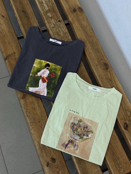 футболки из плотного хлопка, которые держат форму.