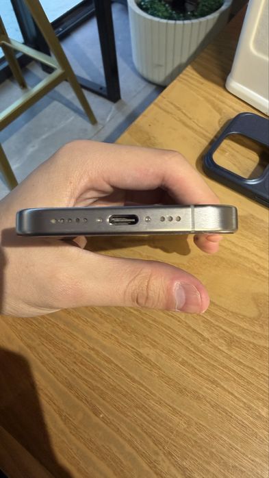 Продам iphone 15 pro
