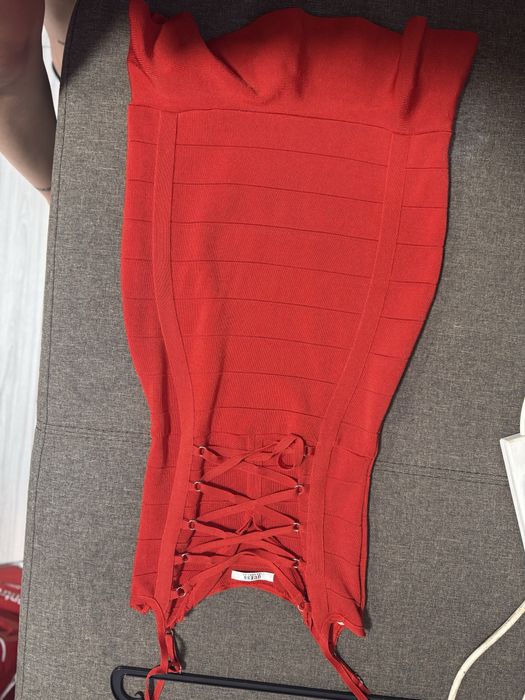 Rochie bandage guess