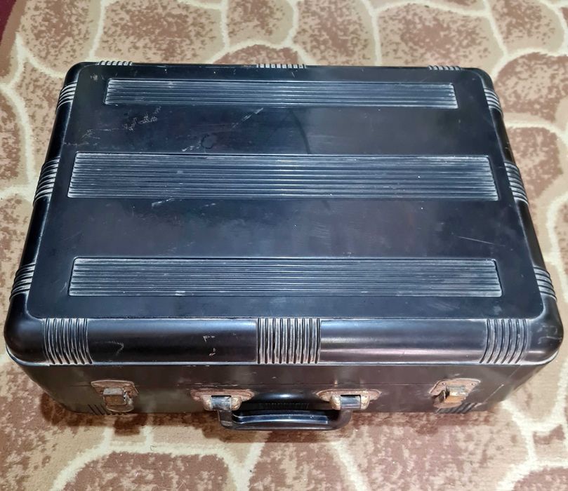 Продам антикварный электрофон (Эльф)  1960 г.