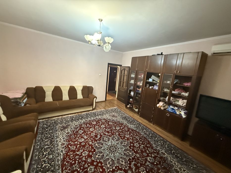 Мирзо Улугбек тумани Новмасковскийда 4 хона 2 этаж ижарга берилади