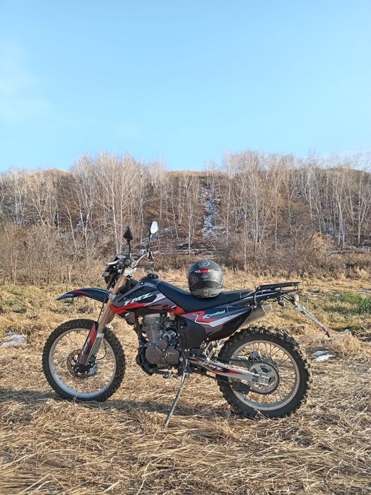 Продам мотоцикл 250 кубов