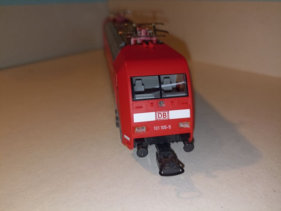 Locomotiva PIKO BR101