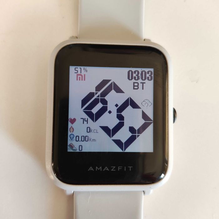 Смарт часовник Amazfit Bip
