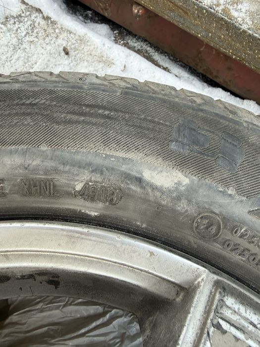 Продается шины с дисками на тойоту