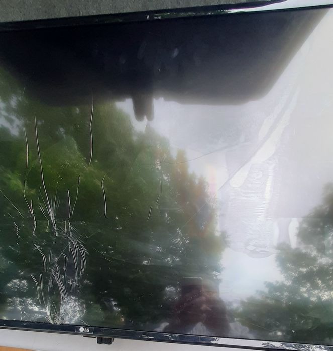 Телевизор LG 43инча 108см