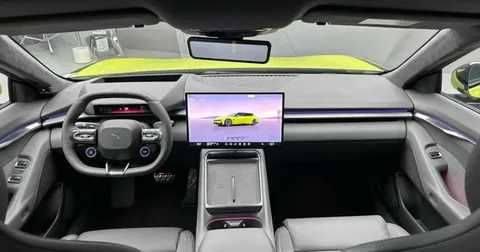 xpeng p7 plus boshlangich 30% tolov bilan nasiya asosida