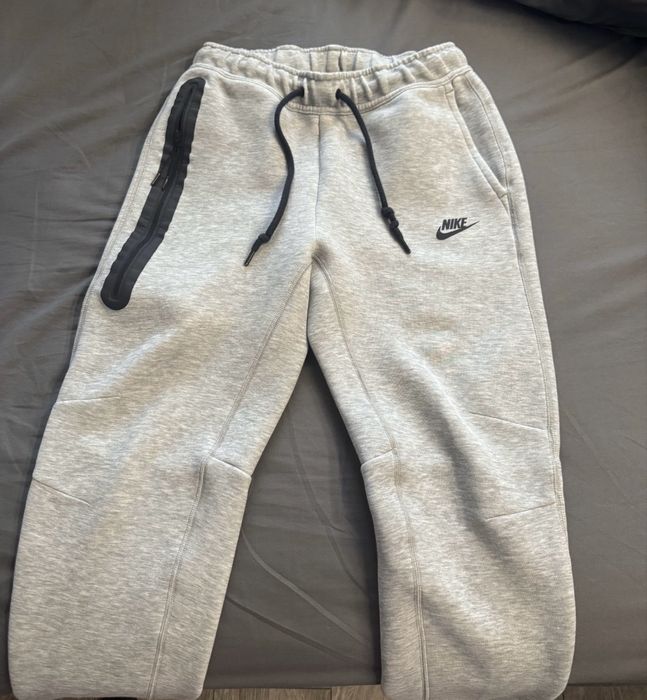 Оригинален комплект Nike Tech Fleece S