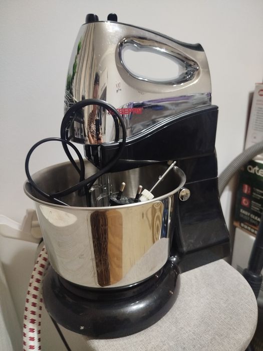 Продается миксер Гепасс состояние идеальное