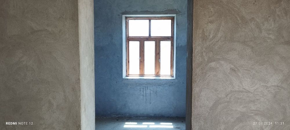 Срочно 4 хонали уй сотилади