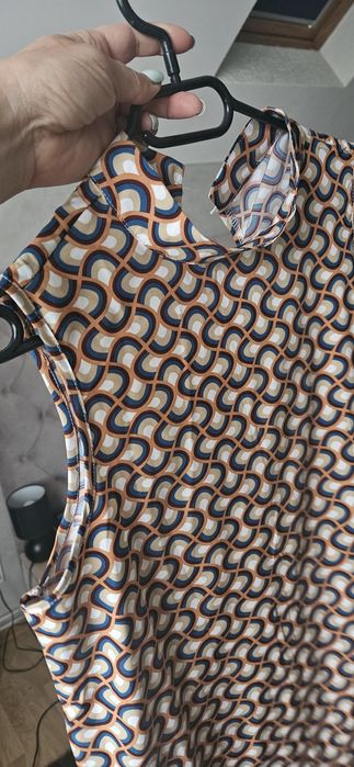 Rochie ,noua fără eticheta,impecabilă