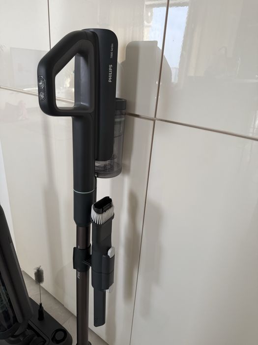 Aspirator vertical 3 in 1 Philips AQUA TRIO seria 7000 XW7264/11