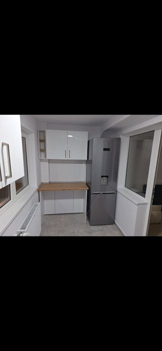 Proprietar,vând garsonieră!