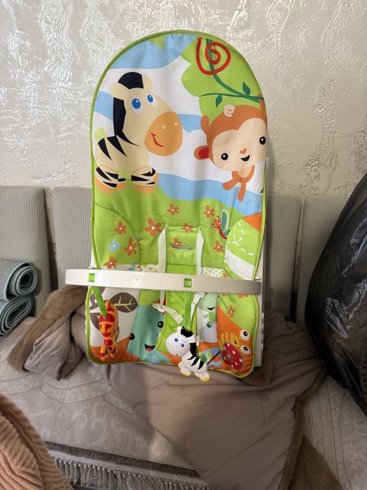 Прдам кресло качалка детская