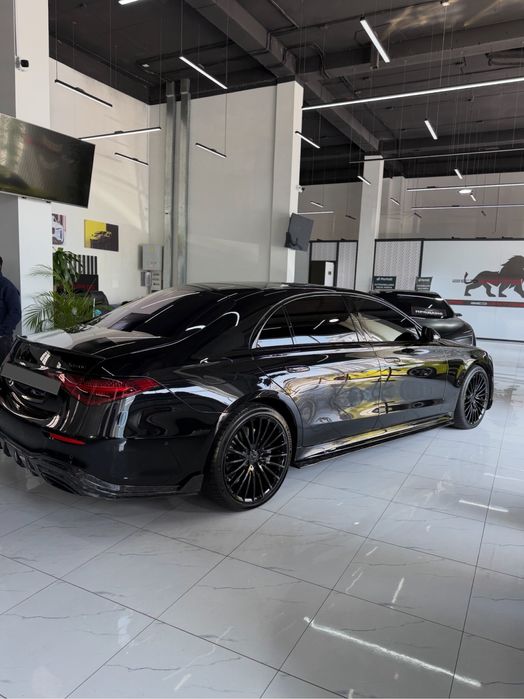 Mercedes benz W223 S500 Full