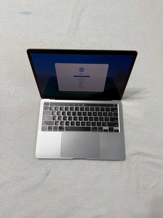 Продается MacBook Pro M1 256 Gb в идеальном состоянии.