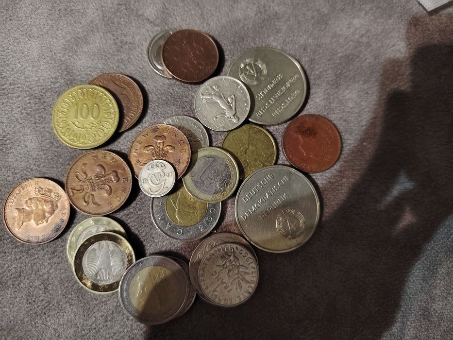 Продам монеты   .