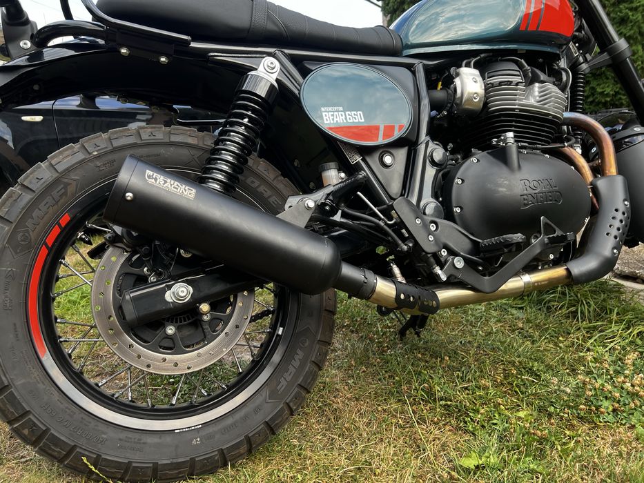 Royal Enfield Bear evacuare