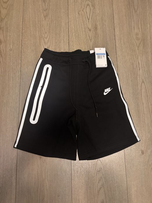 Nike tech къси панталони