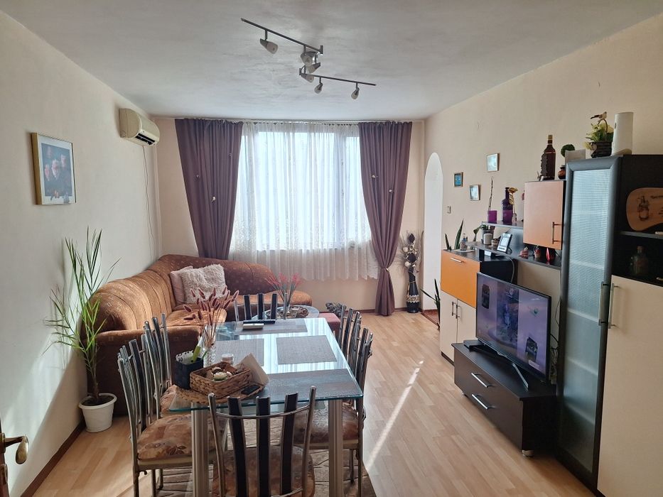 Апартамент 74кв+9кв мазе