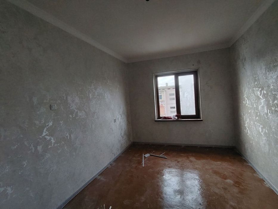 Продается квартира в Янгиюле (Гульбахор)