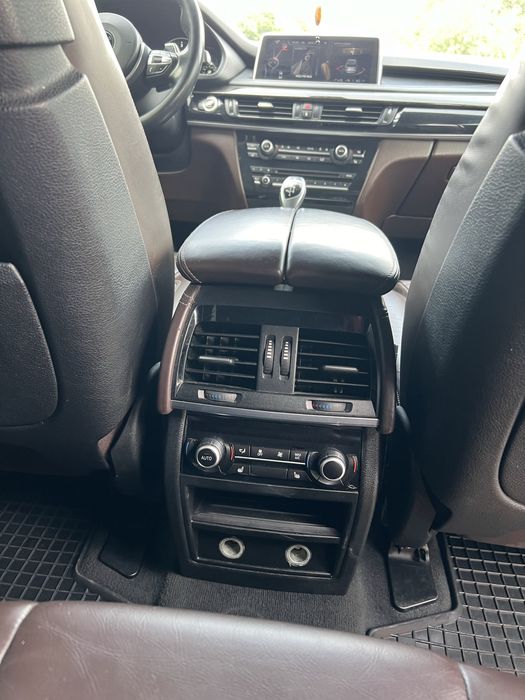 Vand  auto BMW X5 m5d  PROPRIETAR