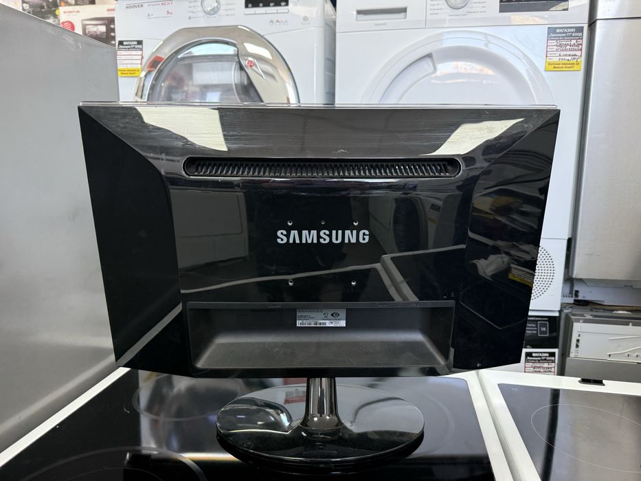 Монитор Samsung P2350