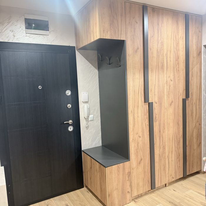 Дава се под наем Двустаен апартамент в Перник, Изток - 70 кв.м за 448.8 € - Снимка #3