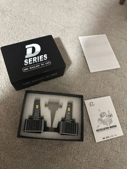 Set bec becuri LED D1S noi