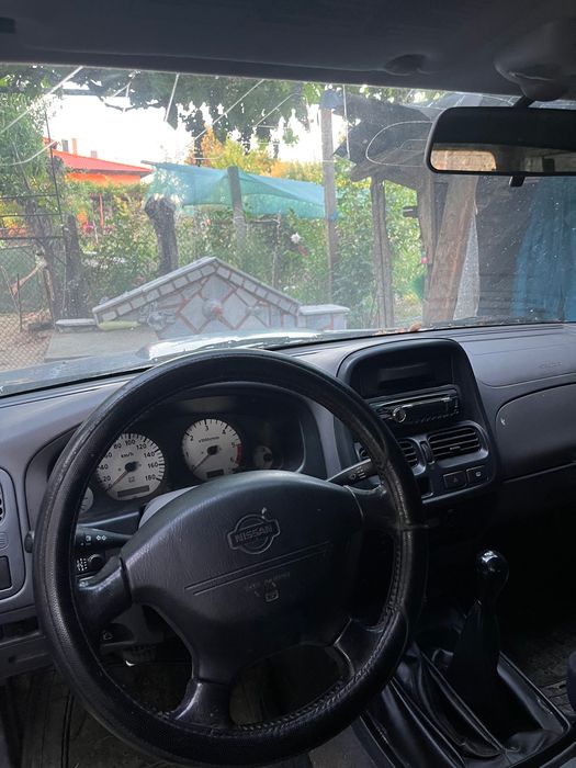 Продавам Nissan Navara 4x4 в добро техническо състояние