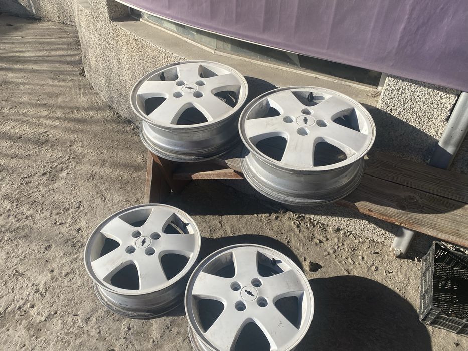 Оригинални алуминиеви джанти chevrolet spark