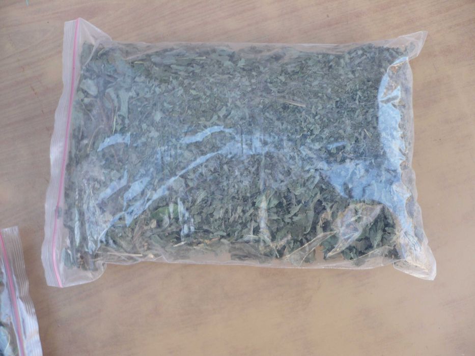 Сушеные листья малины для чая