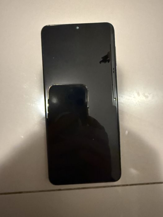 Vand Samsung A13 5G si A32 5G Dual sim ecran mare baterie mare perfect