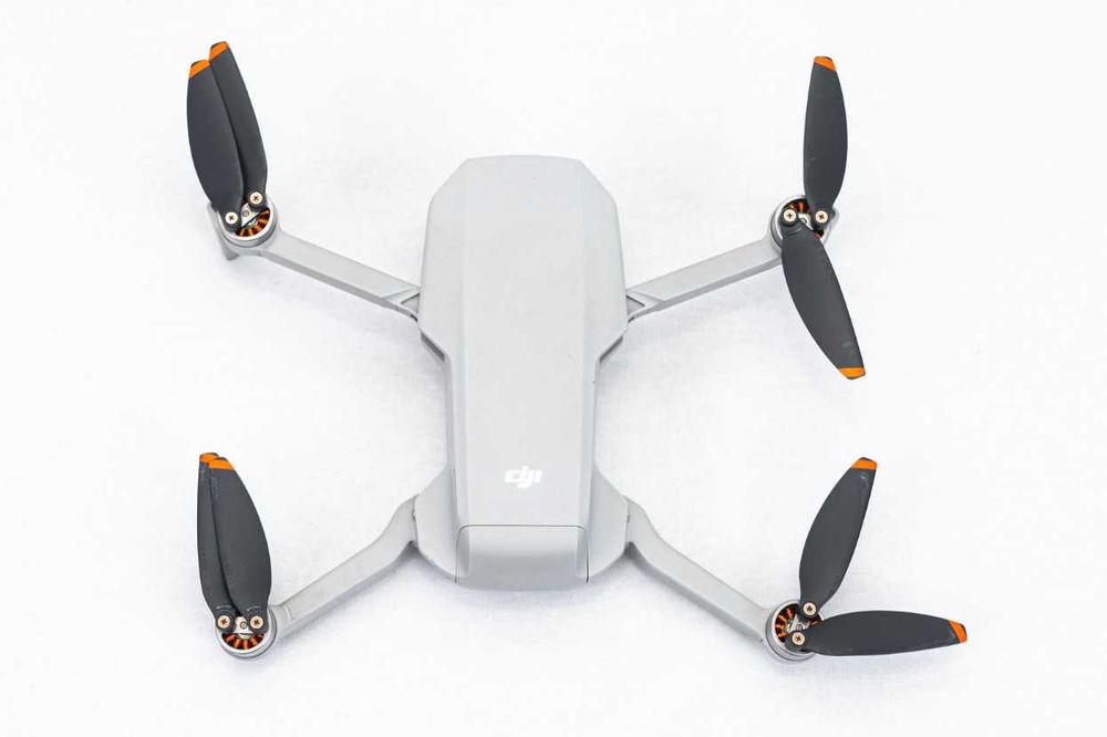 Drona DJI Mini 2 - filmare 4K