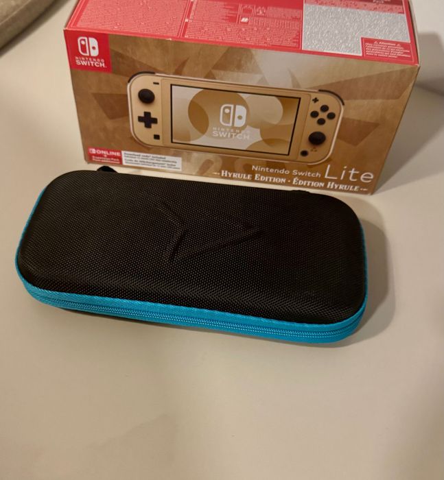 Nintendo Switch Lite Editie Speciala - Hyrule Edition, Gold