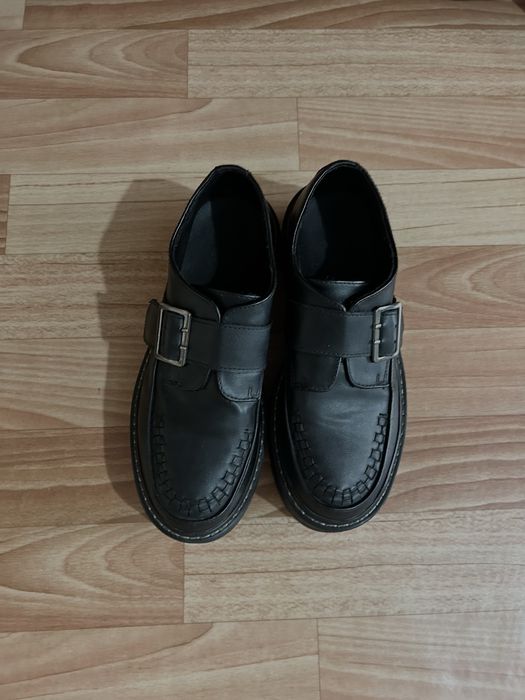 Продам лоферы за  4000 тг